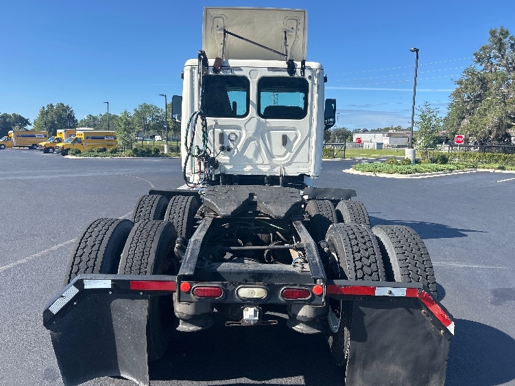 2019 Freightliner Cascadia in Ocala, FL — photo 6