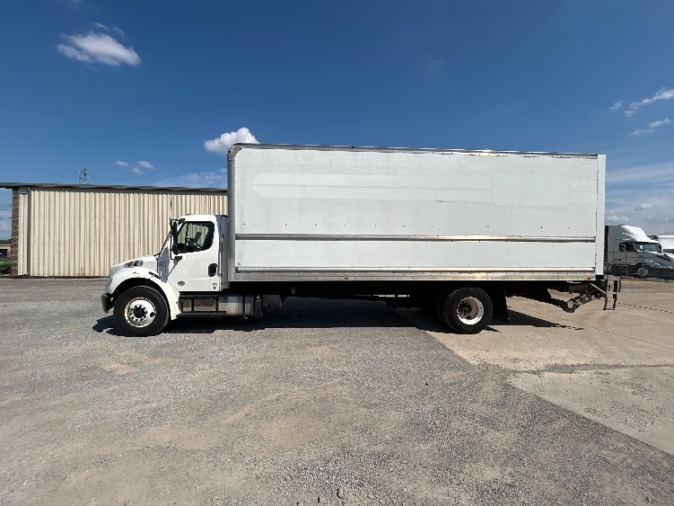 2019 Freightliner eM2 in Hueytown, AL — photo 4