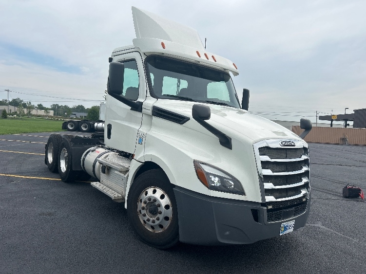 2019 Freightliner Cascadia in Holland, MI