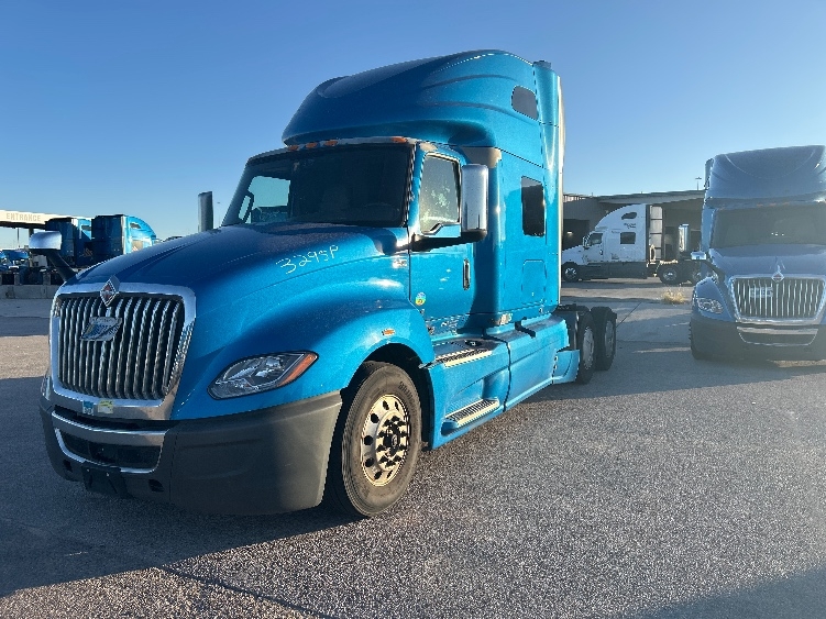 2021 International LT in El Paso, TX — photo 3