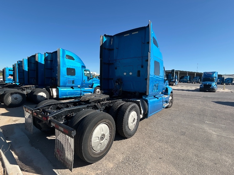 2021 International LT in El Paso, TX — photo 7