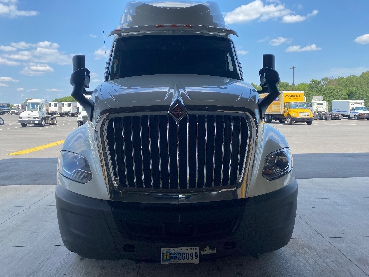 2019 International LT in Concord, NC — photo 2