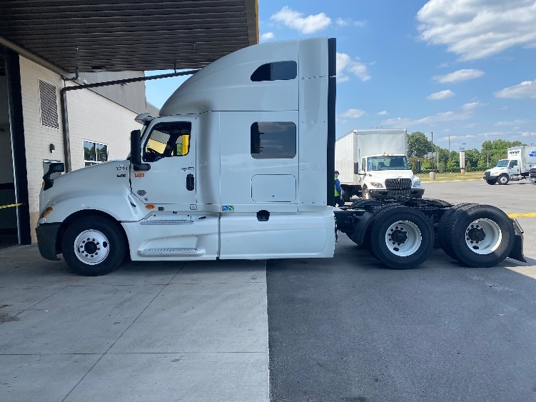 2019 International LT in Concord, NC — photo 4