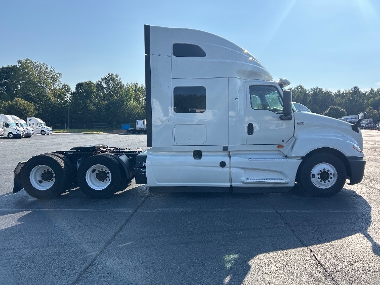 2020 International LT in Greensboro, NC — photo 8