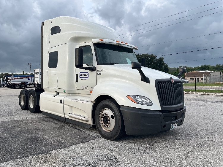 2020 International LT in Tampa, FL