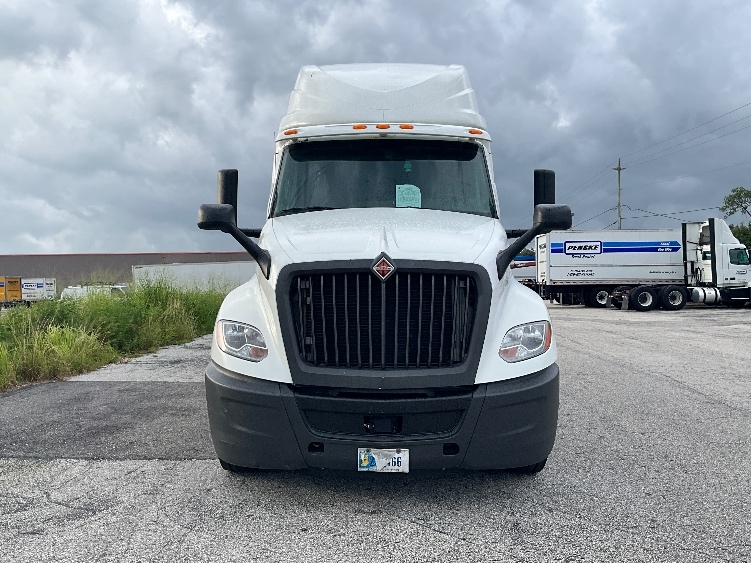 2020 International LT in Tampa, FL — photo 2