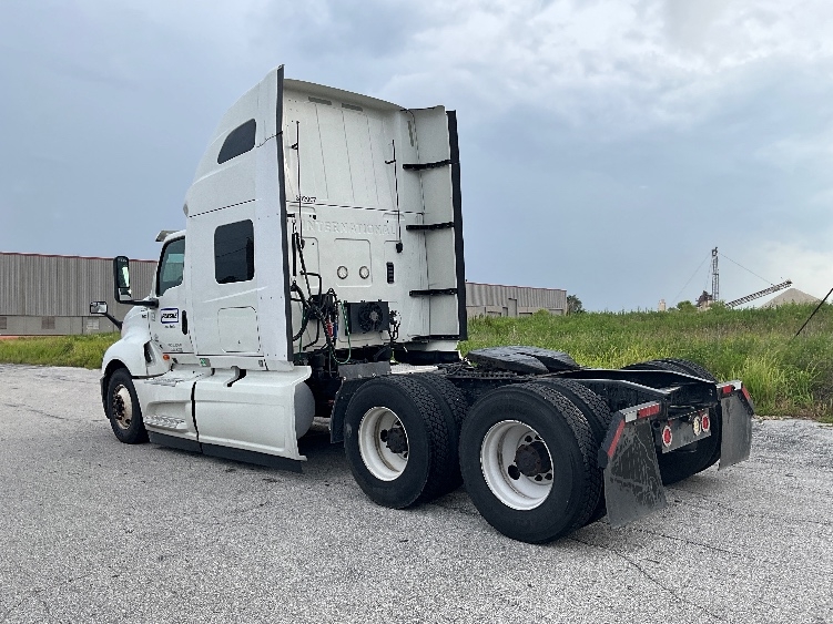 2020 International LT in Tampa, FL — photo 5