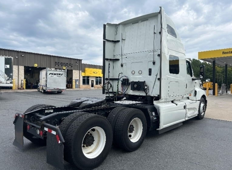 2020 International LT in Greensboro, NC — photo 7
