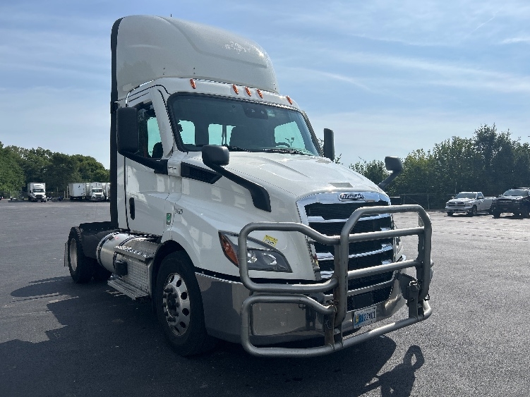 2021 Freightliner Cascadia in Indianapolis, IN