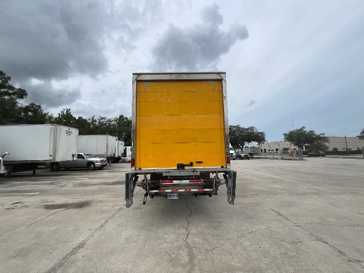 2020 International MV in Tampa, FL — photo 7