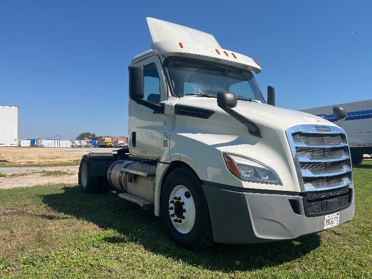2020 Freightliner Cascadia in Pensacola, FL