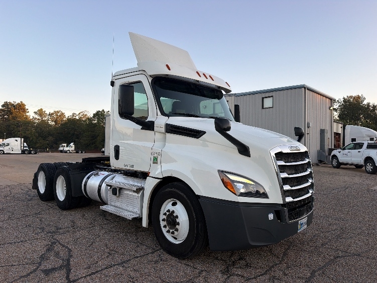 2020 Freightliner Cascadia in Belden, MS
