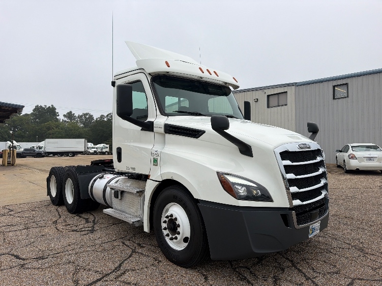 2020 Freightliner Cascadia in Belden, MS