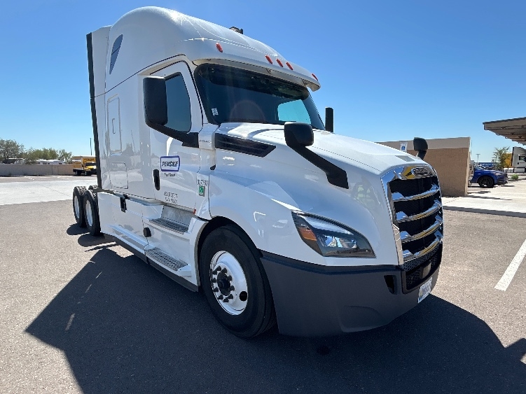 2020 Freightliner Cascadia in Phoenix, AZ
