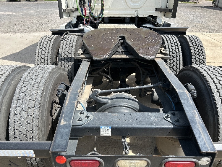 2020 Freightliner Cascadia in Montgomery, AL — photo 6