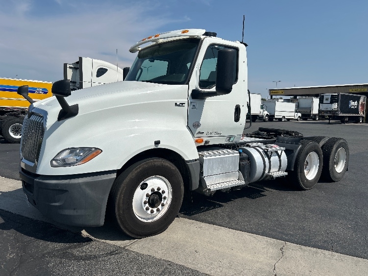 2020 International LT in Fontana, CA — photo 3