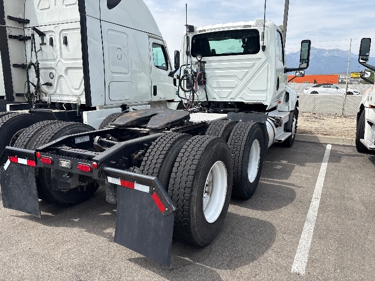 2020 International LT in Fontana, CA — photo 7