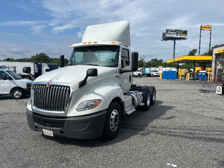 2020 International LT in Springfield, MA — photo 3