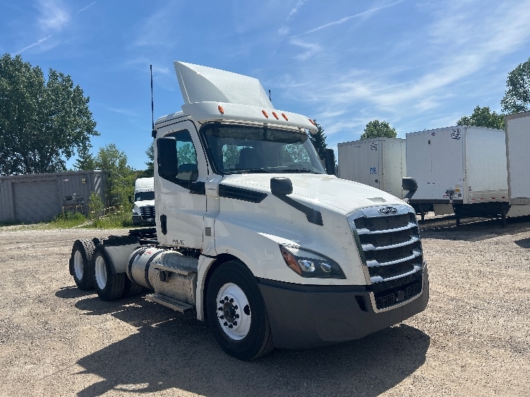 2020 Freightliner Cascadia in Melrose Park, IL