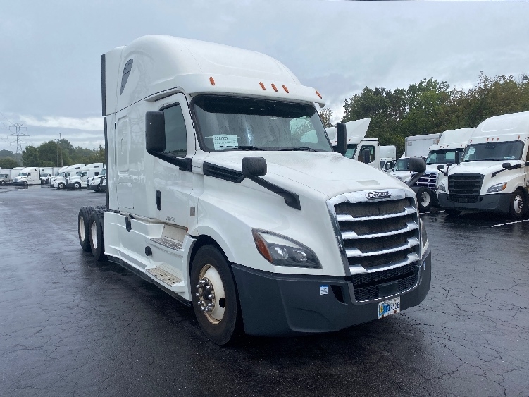 2020 Freightliner Cascadia in Greensboro, NC