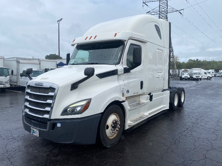 2020 Freightliner Cascadia in Greensboro, NC — photo 3