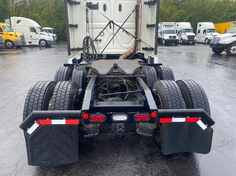 2020 Freightliner Cascadia in Greensboro, NC — photo 6