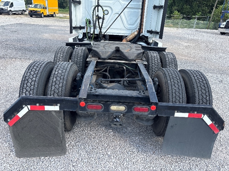 2020 Freightliner Cascadia in Birmingham, AL — photo 6