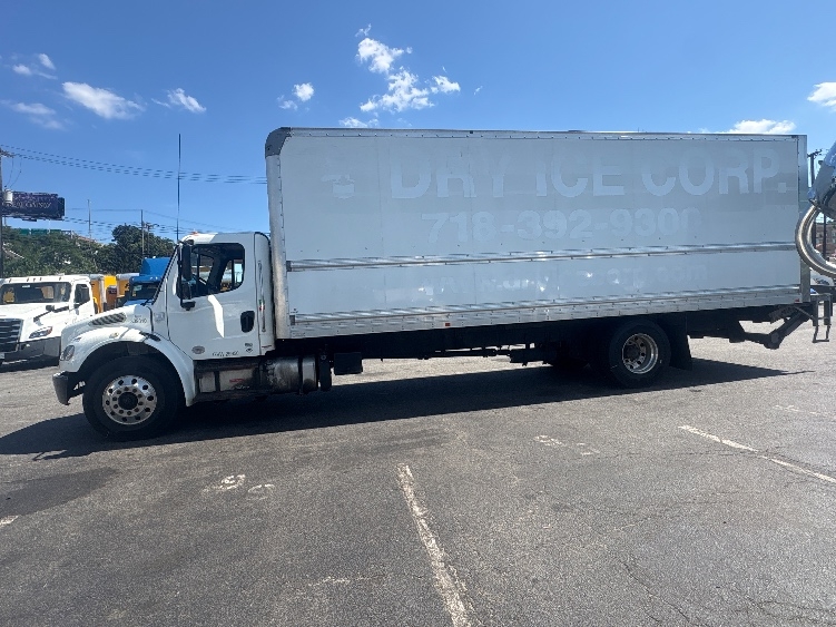 2020 Freightliner eM2 in North Bergen, NJ — photo 4