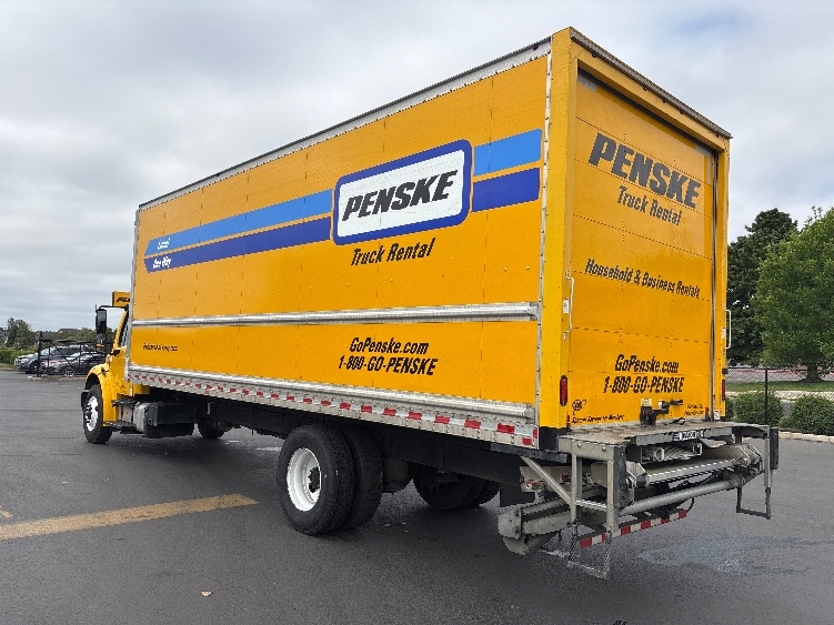 2020 Freightliner eM2 in Portland, OR — photo 6