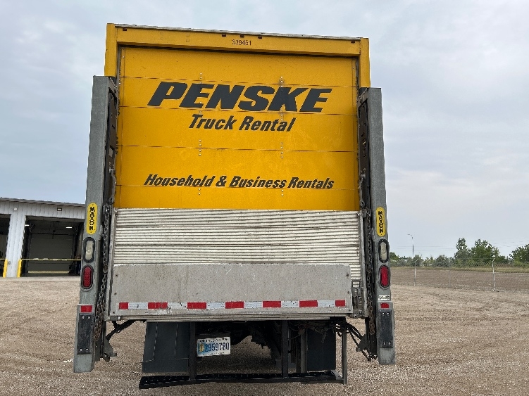 2020 Freightliner eM2 in Brooklyn Park, MN — photo 7