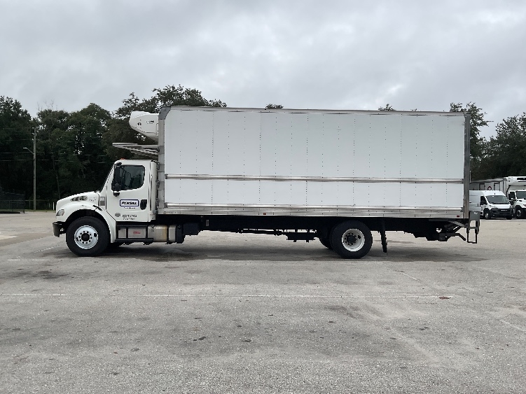 2020 Freightliner eM2 in Tampa, FL — photo 4