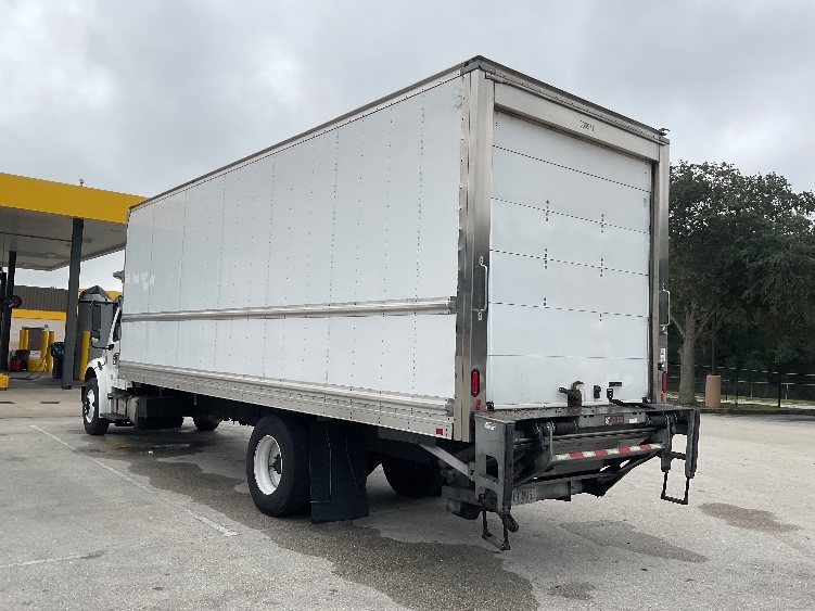 2020 Freightliner eM2 in Tampa, FL — photo 6