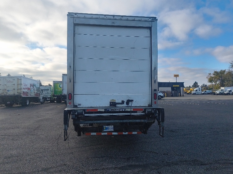 2020 Freightliner eM2 in Middlefield, OH — photo 7