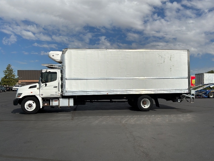 2020 Hino 268 in Aurora, CO — photo 4