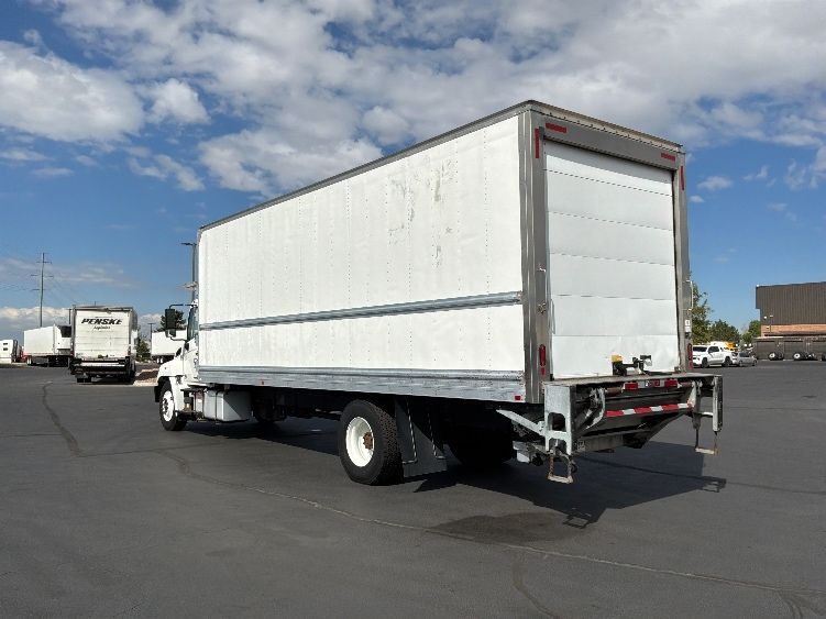 2020 Hino 268 in Aurora, CO — photo 6