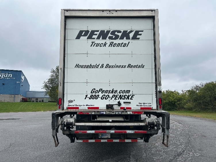 2020 Freightliner eM2 in Fredonia, NY — photo 7