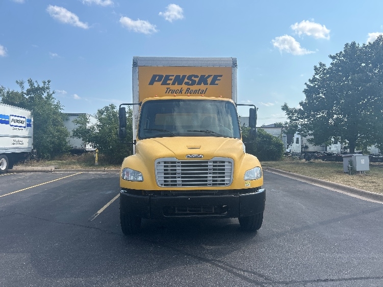 2020 Freightliner eM2 in Brooklyn Park, MN — photo 2