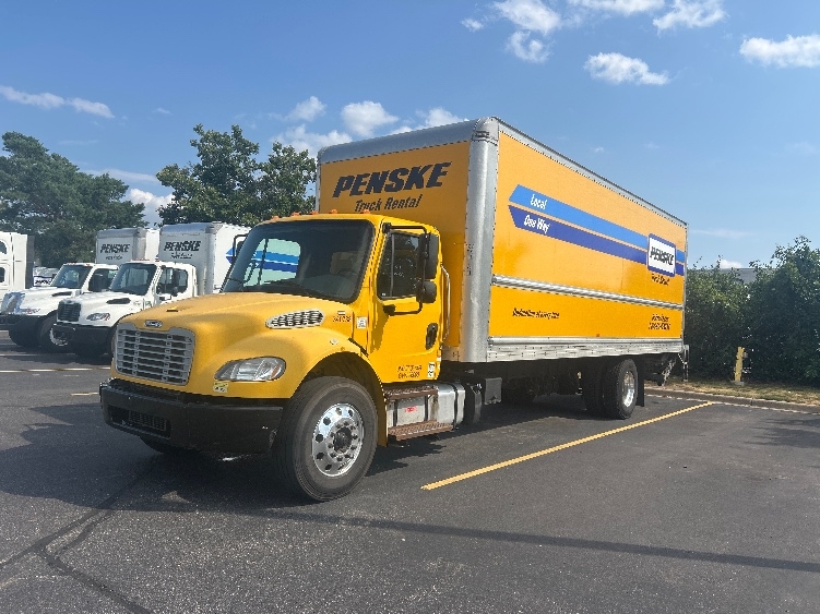 2020 Freightliner eM2 in Brooklyn Park, MN — photo 3