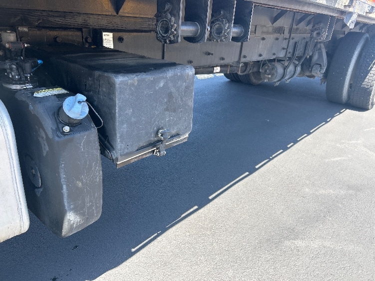 2020 Freightliner eM2 in Fresno, CA — photo 5