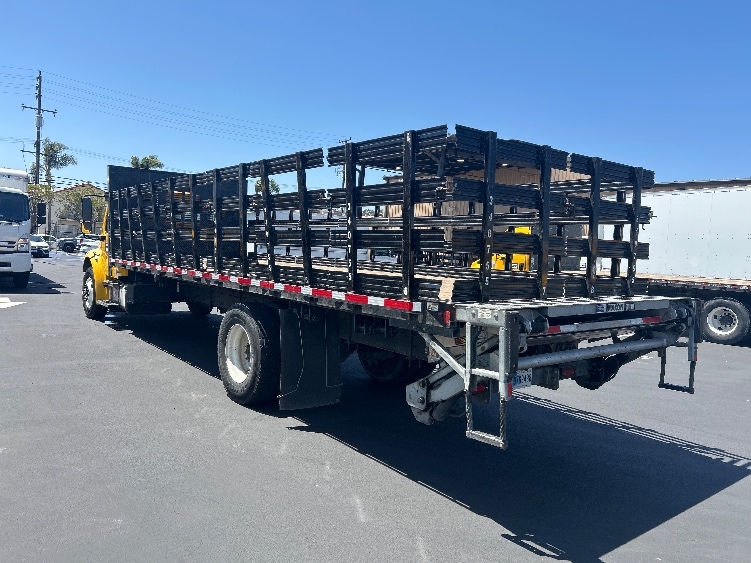 2020 Freightliner eM2 in Fresno, CA — photo 6