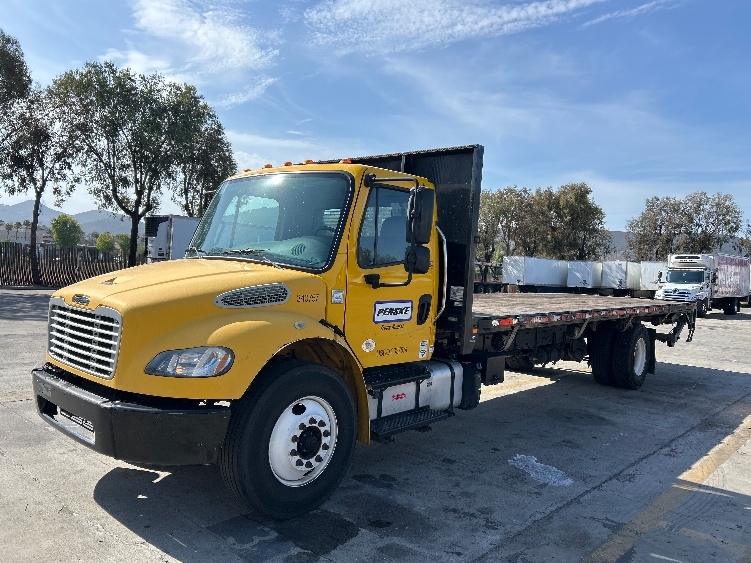 2020 Freightliner eM2 in Torrance, CA — photo 3