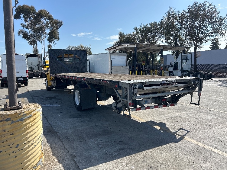 2020 Freightliner eM2 in Torrance, CA — photo 6
