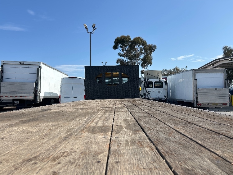 2020 Freightliner eM2 in Torrance, CA — photo 8