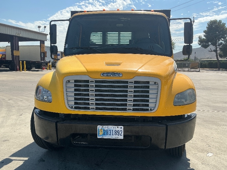2020 Freightliner eM2 in Corona, CA — photo 2