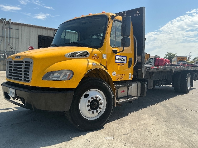 2020 Freightliner eM2 in Corona, CA — photo 3