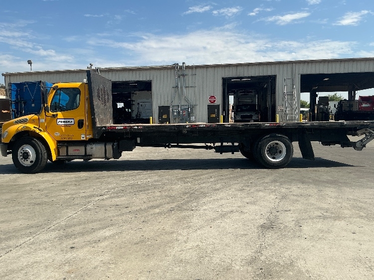 2020 Freightliner eM2 in Corona, CA — photo 4