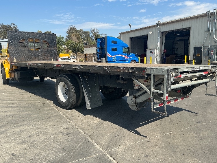 2020 Freightliner eM2 in Corona, CA — photo 6