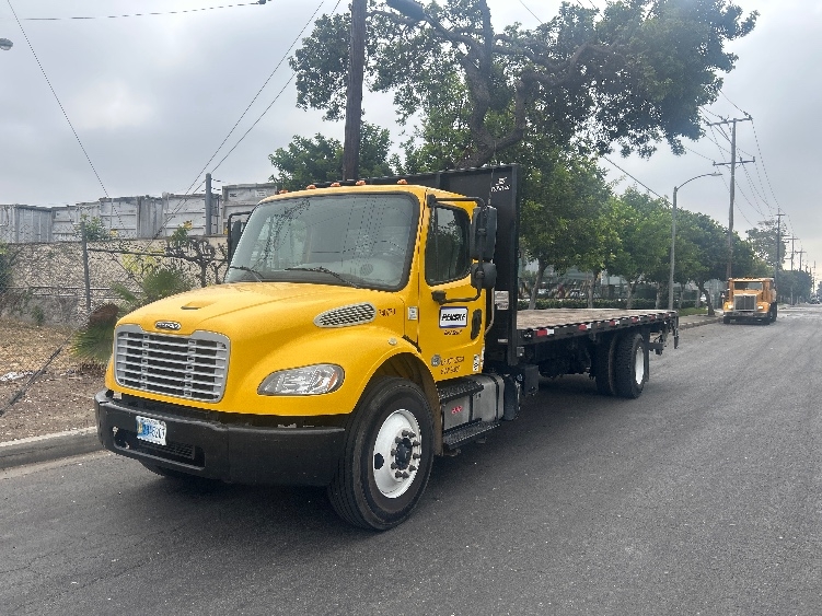 2020 Freightliner eM2 in Torrance, CA — photo 3