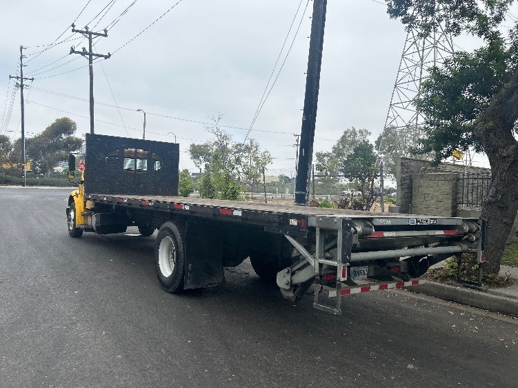 2020 Freightliner eM2 in Torrance, CA — photo 6