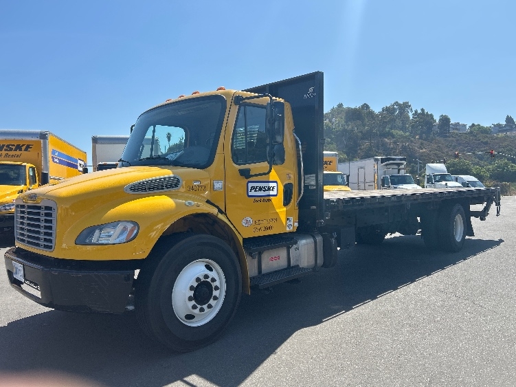 2020 Freightliner eM2 in Torrance, CA — photo 3